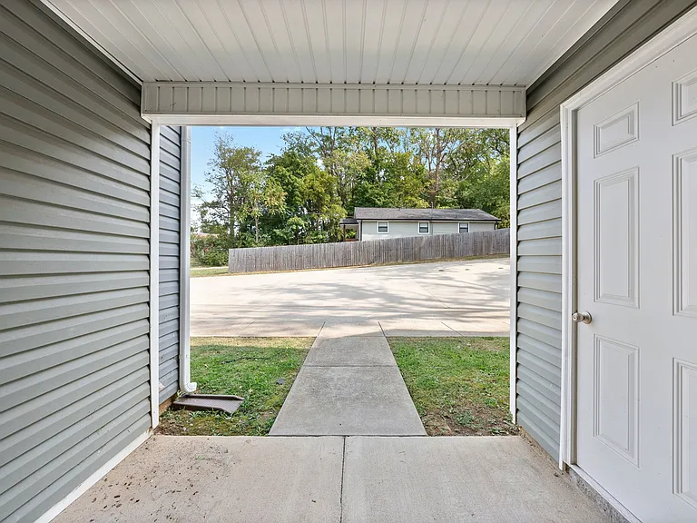 1103 Commerce St — Photo 21