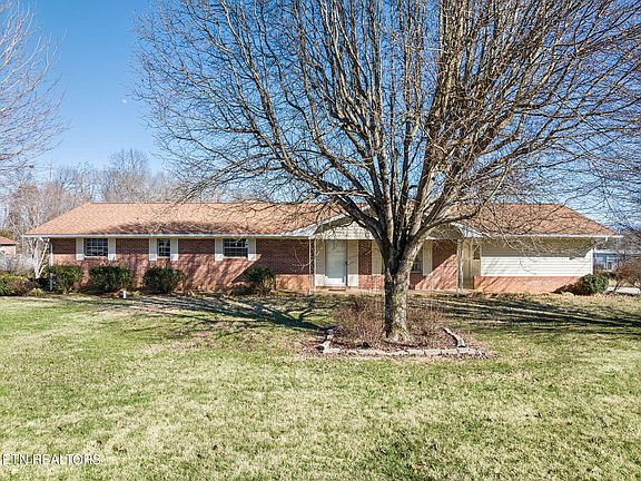 3rd image of 228 Sequoyah Dr