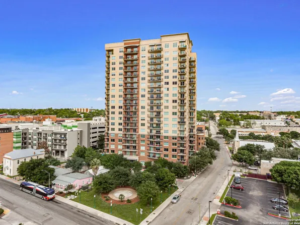 215 Center St #203, San Antonio, TX 78202