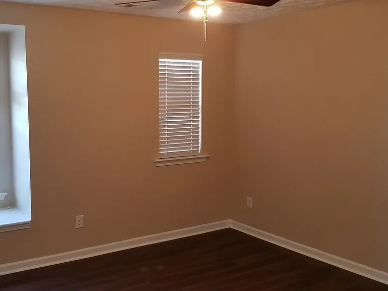 2761 Groovers Lake Point — Photo 14