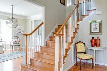 4th image of 5913 Barnstable Ct