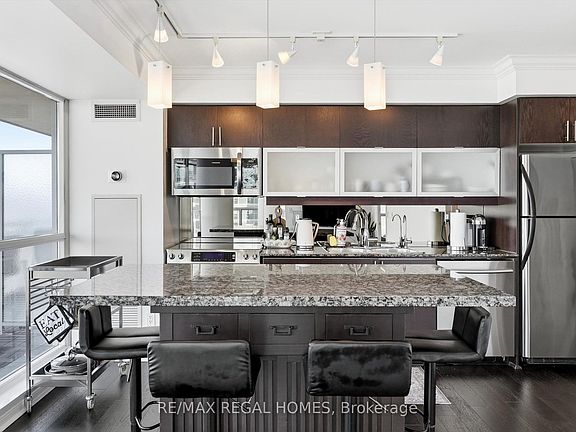 4th image of 80 Western Battery Rd #2304