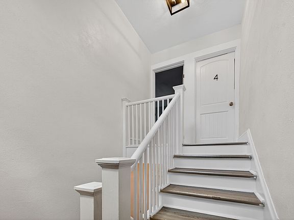 3rd image of 1201 Tallwood St #3