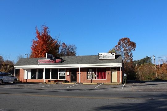 1st image of 625 N Aspen St