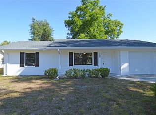 39327 8th Ave, Zephyrhills, FL 33542