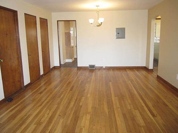 5th image of 7098 Church Ave APT 3