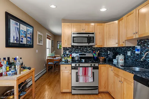 293 River St #3 Photo 1
