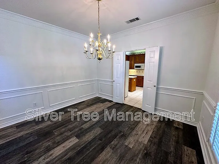 3200 Blenheim Ct — Photo 13