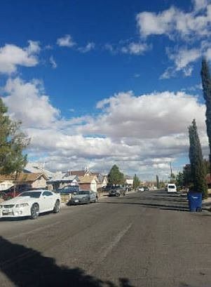 Exterior Neighborhood (street photo)