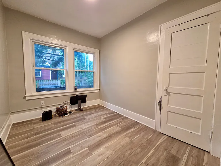 25 Vassar St #1 — Photo 10