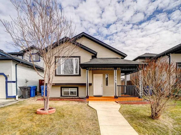 136 SE Jessie Robinson Close N, Lethbridge, AB T1H 3Y8