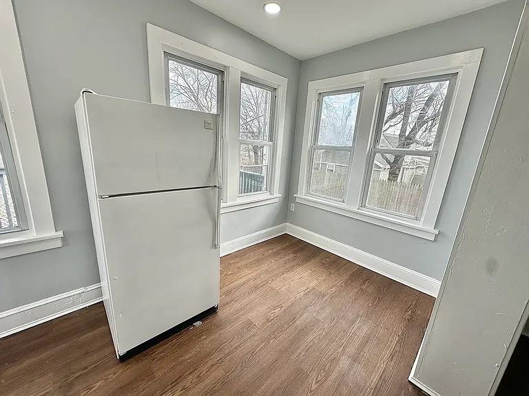 86 S Fulton St #2 — Photo 9