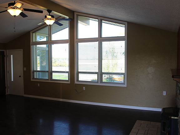 Vaulted living room
