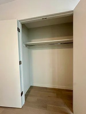 Rented by E Realty International Corp | media 5