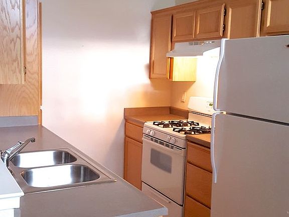 2nd image of 1263 Heavenly Oak Ln #C