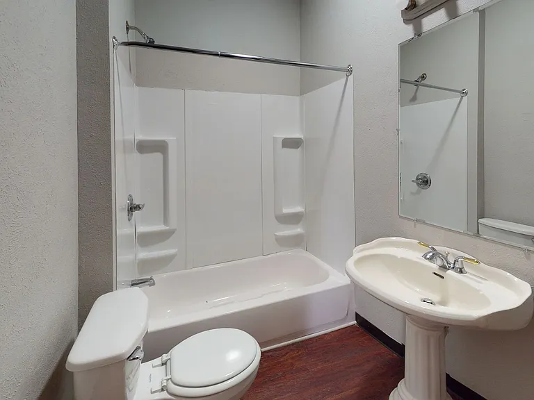 224 Poplar Street — Photo 5
