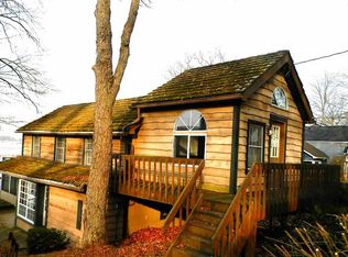 275 Lane 150 Crooked Lk, Angola, IN 46703