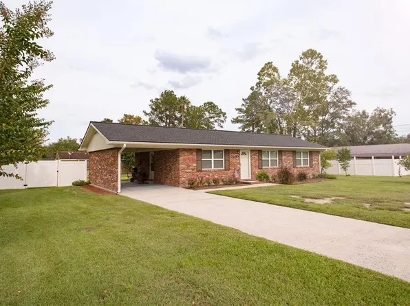 106 Beaver Dr, Blackshear, GA 31516