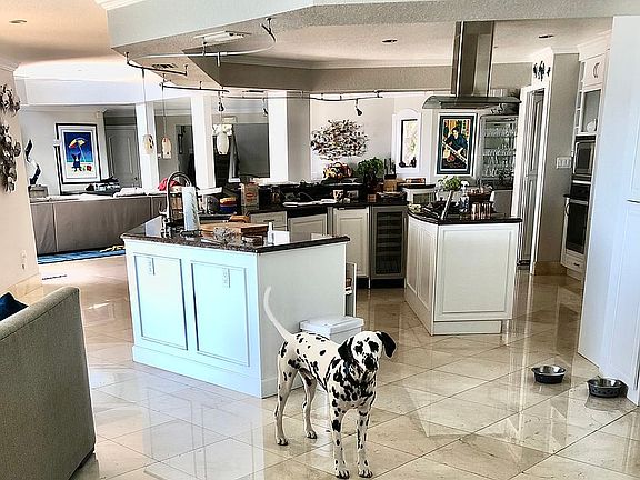 5th image of 798 Nina Dr