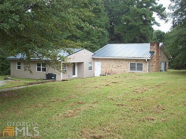 2nd image of 2656 Huber St