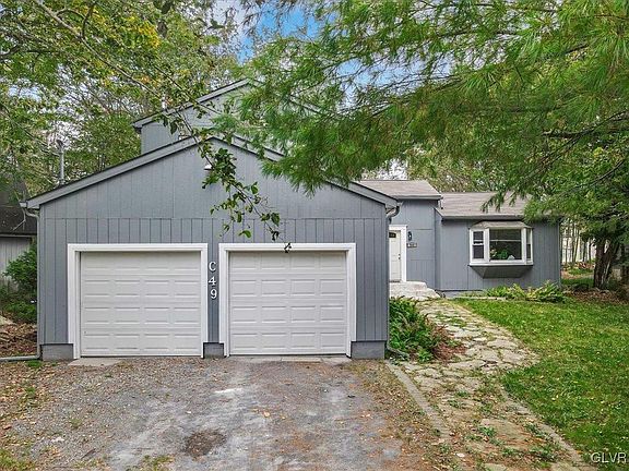2nd image of 3014 Briarwood Dr