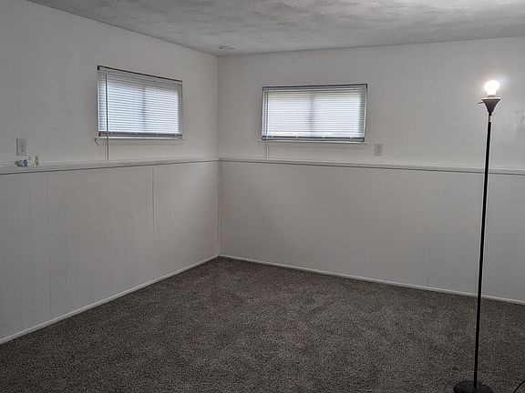 4th image of 8768 Nottingham Dr