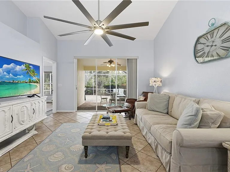 5778 Greenwood Cir — Photo 17
