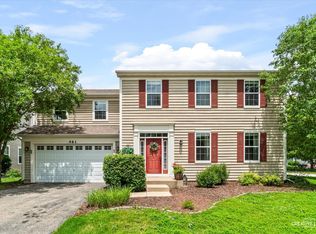 461 Mooresfield St, Elgin, IL 60124