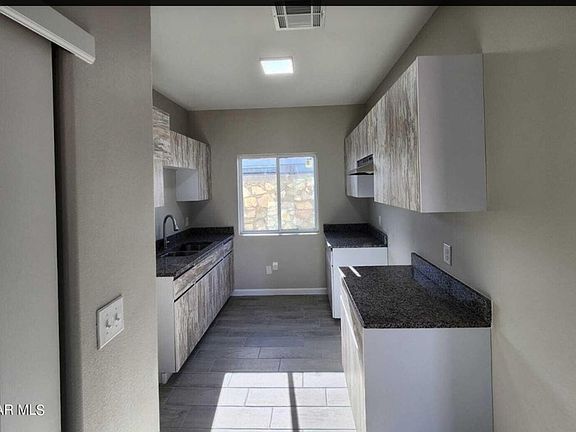 3rd image of 9232 Roseway Dr #C