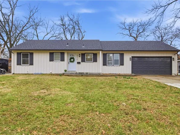 8012 Elm Ave, Raytown, MO 64138