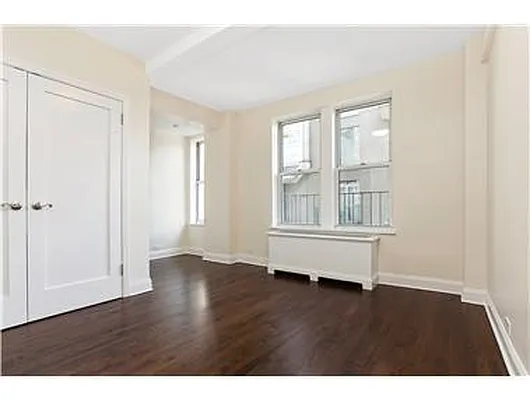 Rented by Douglas Elliman | media 16