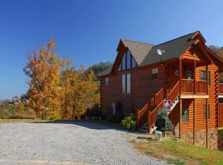 2103 Mountain Peak Way, Sevierville, TN 37862