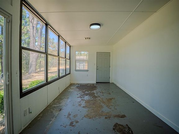 3rd image of 5617 S Indian Meridian Rd