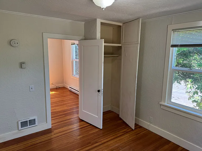 740 W 23rd Ave — Photo 10