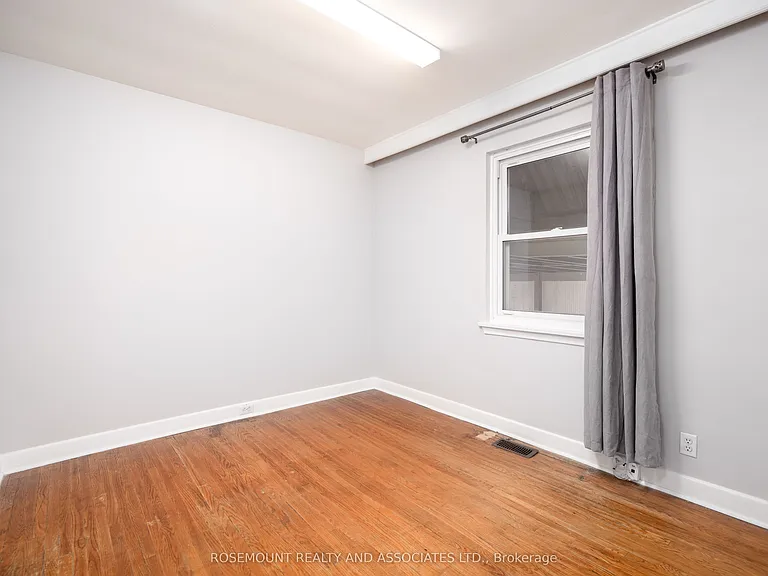 32 Maywood Park #UPPER — Photo 14