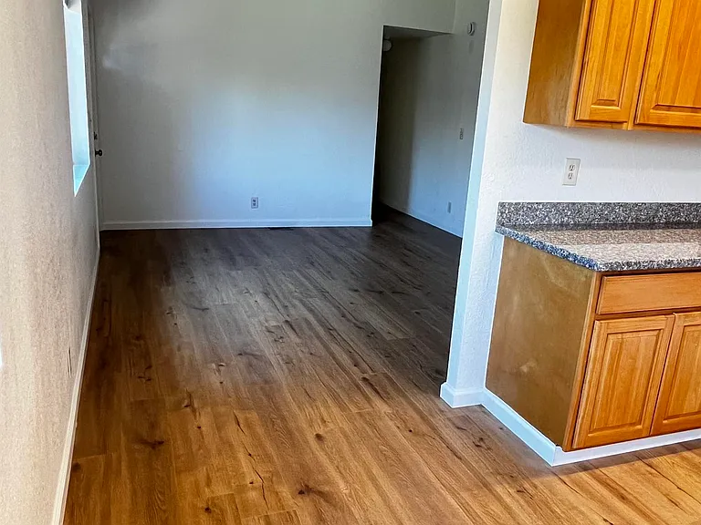 533 Soscol Ave #100 — Photo 8