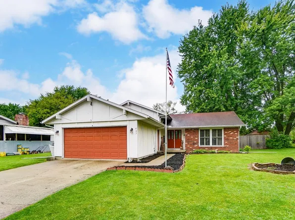 427 Darbyshire Dr, Wilmington, OH 45177