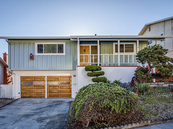 3rd image of 210 Tulare Dr