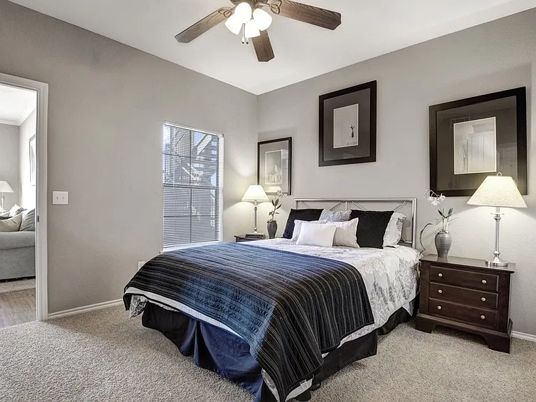 Stoneleigh on May Apartment Homes — Photo 7