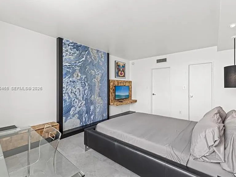 1000 West Ave #1518 — Photo 9