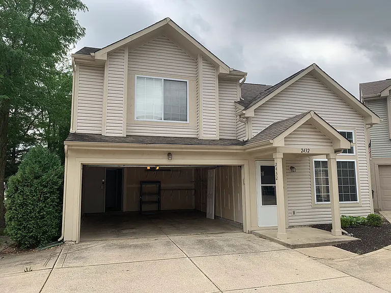 2432 Grand Fir Dr — Photo 1
