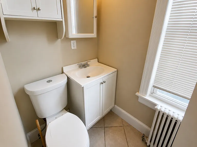 751 Gresham Pl NW #A2 — Photo 8