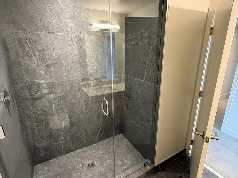 337 NW 31st St #C1 — Photo 11