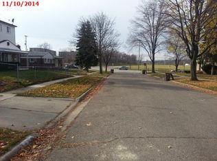 644 Phillips St, Pontiac, MI 48342