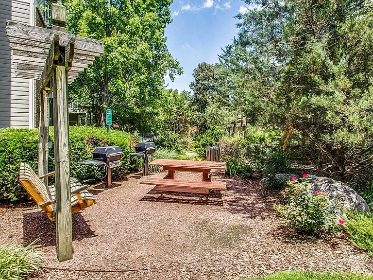 2025 Woodmont Blvd #106 — Photo 36