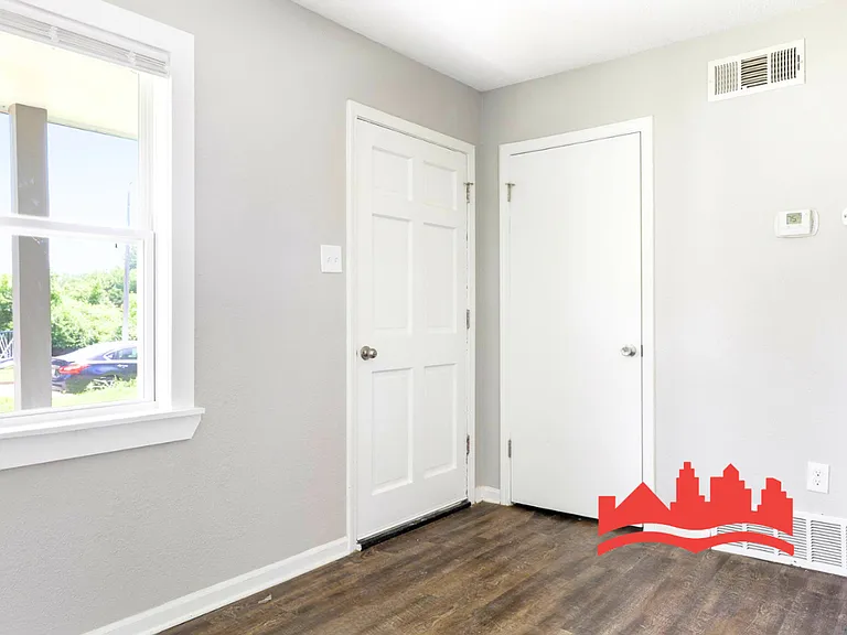 3230 Sweet Springs Dr — Photo 6