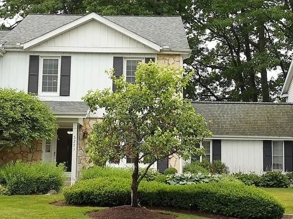 3271 Georgian Ct #C, Erie, PA 16506