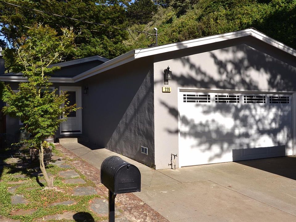 1st image of 229 Naomi Ave