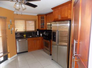 1251 SW 112th Ave, Pembroke Pines, FL 33025