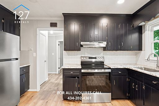 2nd image of 5925 Hines Cir Unit A